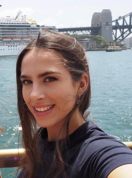 PiccolaFanciulla da Milano,Italia